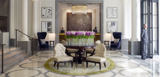 The stunning lobby
