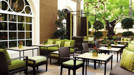 The Windows Lounge