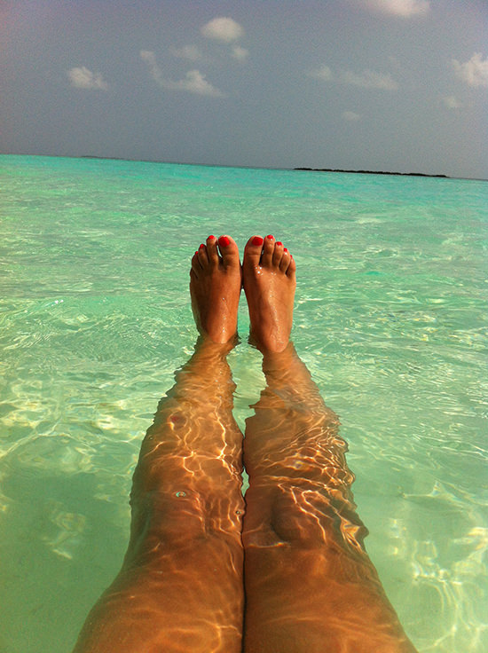 Good to see some magic happening to my legs. At Iru Fushi