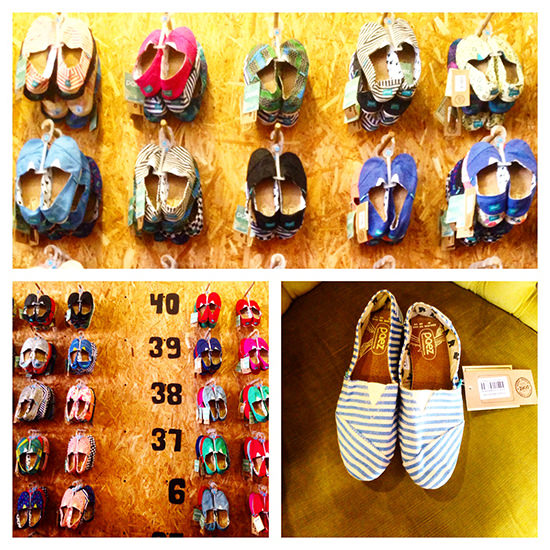 Beach shoes, anyone? Mine were obviously blue. No surprises there.