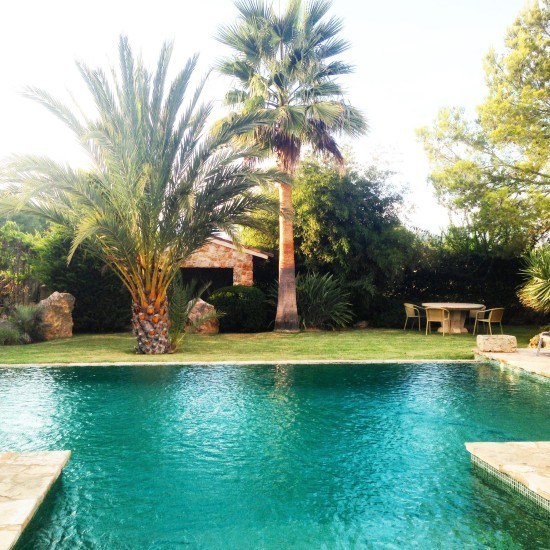 A lovely lovely pool