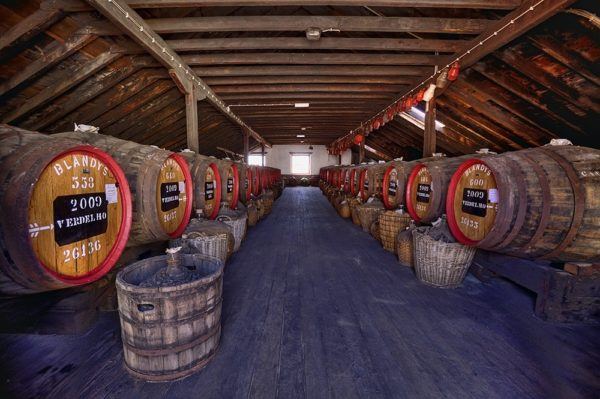 Madeira Wine Guide Blandy sotao damendoa