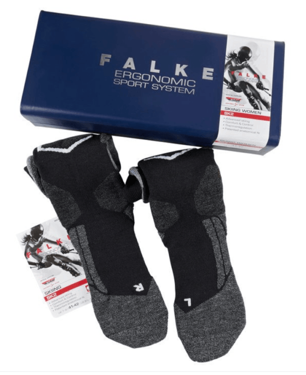 what clothes to wear skiing falke ski socks