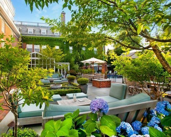 The cozy and stylish garden at Vanderbilt Grace