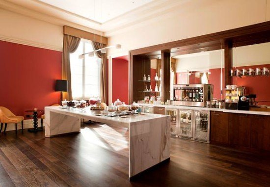 The breakfast bar at the Chambers Lounge